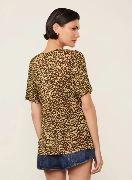 camiseta animale decote v onça tina color
