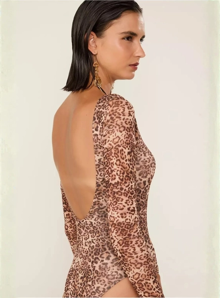 body tule animale onça decote costas