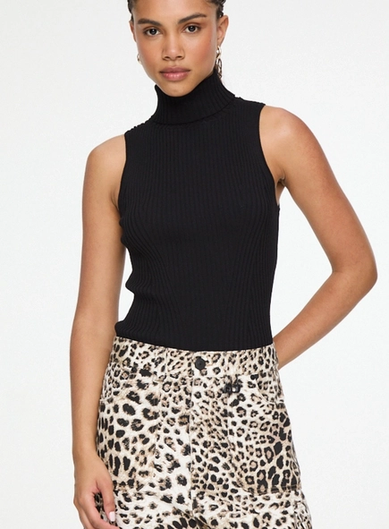 regata tricot com gola alta animale jeans