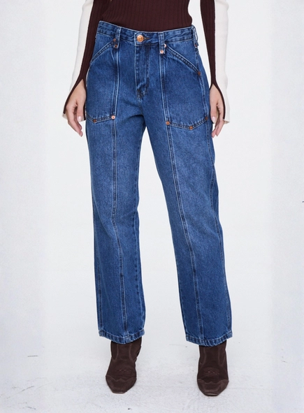 calça jeans reta rock rebites animale jeans