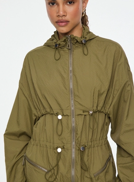 parka nylon leve alongada animale jeans