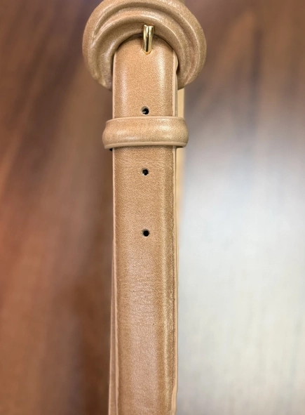 cinto couro naty fivela relevo 2,5cm