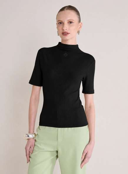 blusa mc canelada com gola forum