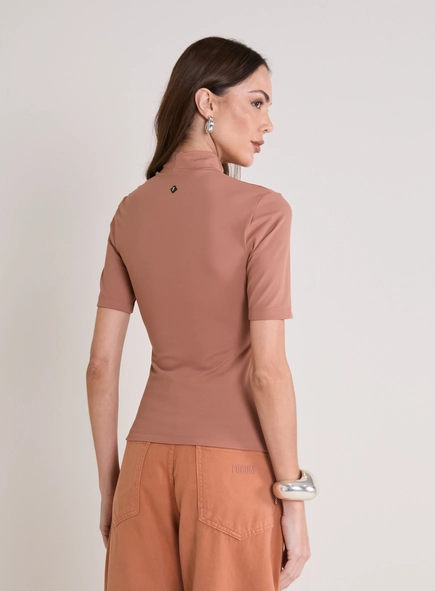blusa mc gola alta basic forum
