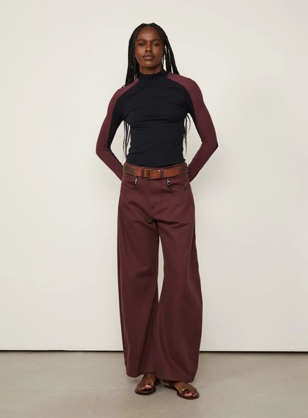 blusa gola alta bicolor animale