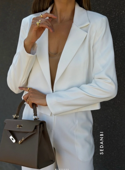 blazer alfaiataria cropped chic
