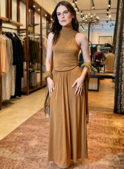vestido midi gola alta luna open