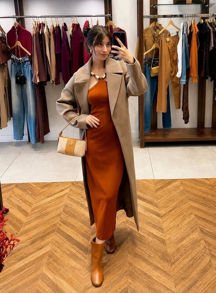 vestido midi detalhe alça open