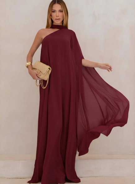 vestido longo uma manga com faixa
