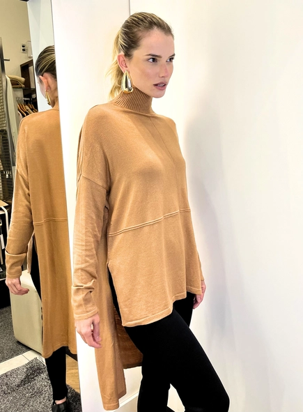 blusa tricot alongada toque modal fredo
