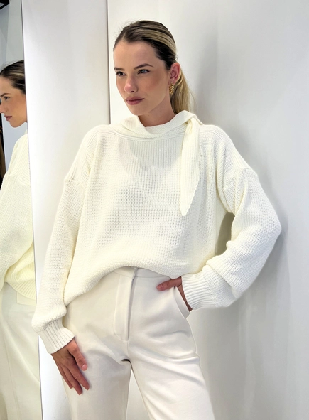 blusa tricot ampla gola laço