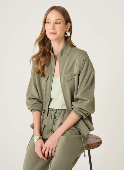 parka lara dudalina cj