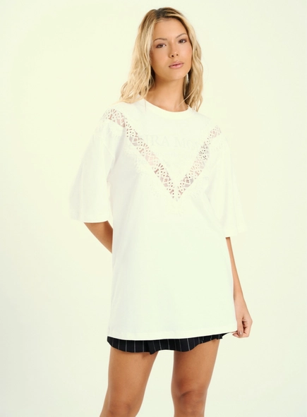 camiseta detalhe renda open