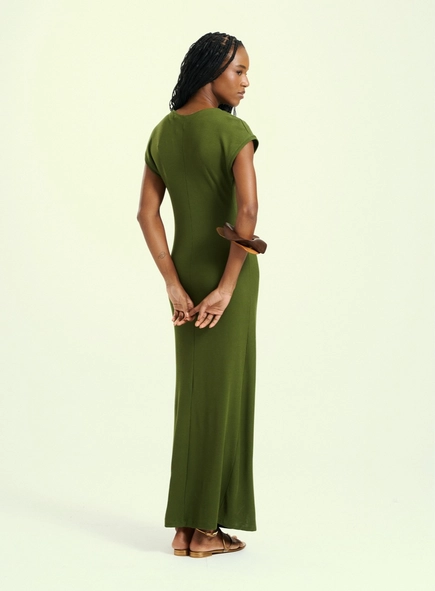 vestido longo drapeado fenda open