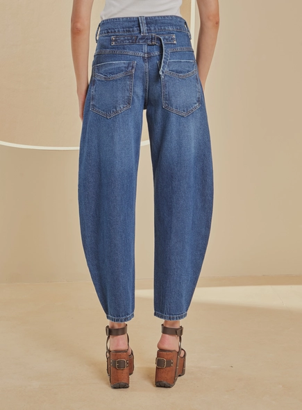 calça jeans barrel cropped forum
