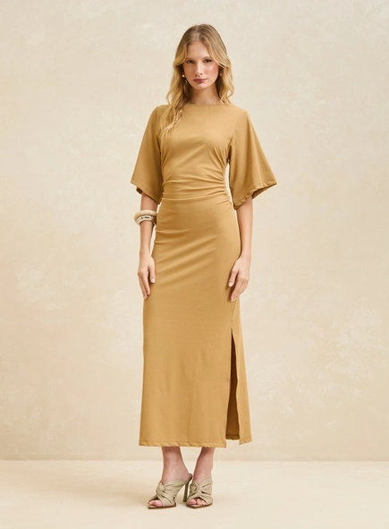 vestido midi manga ampla forum