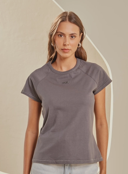 camiseta raglan logo metal forum