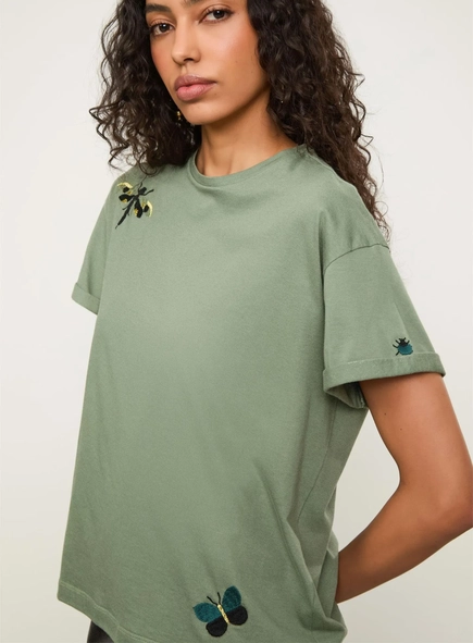 camiseta bordada insetos animale