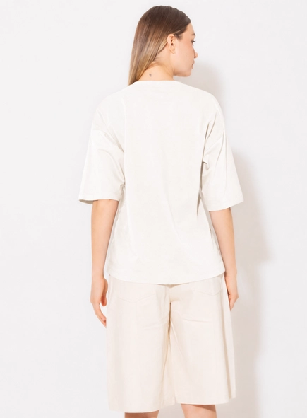 camiseta flor carinho borda barroca
