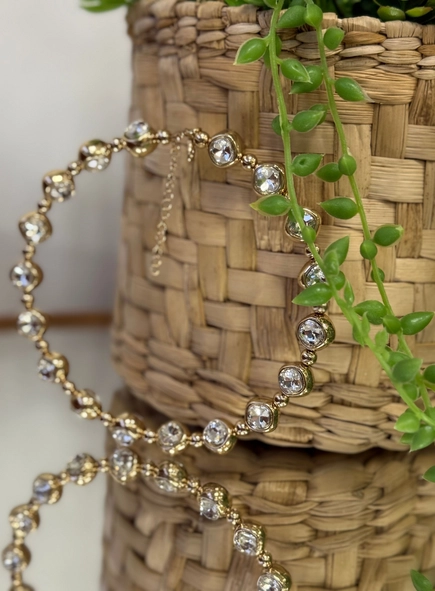 colar chocker cristais