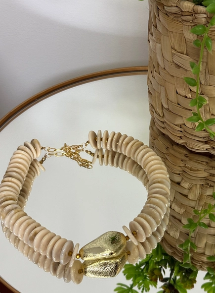 colar resina gold stone